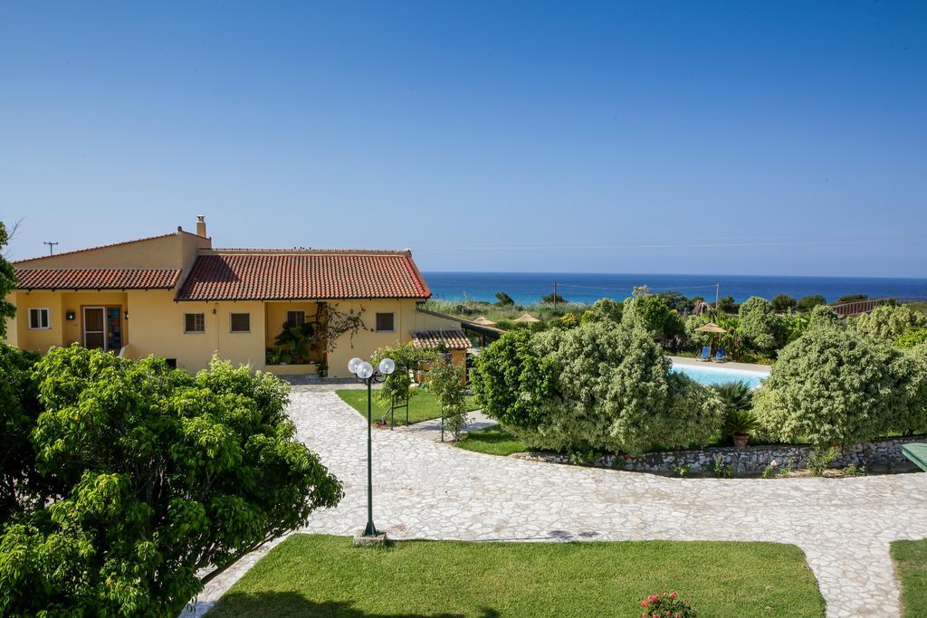 Sandy Beach Villas And Apartments Svoronata Luaran gambar