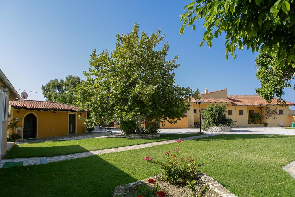 Sandy Beach Villas And Apartments Svoronata Luaran gambar