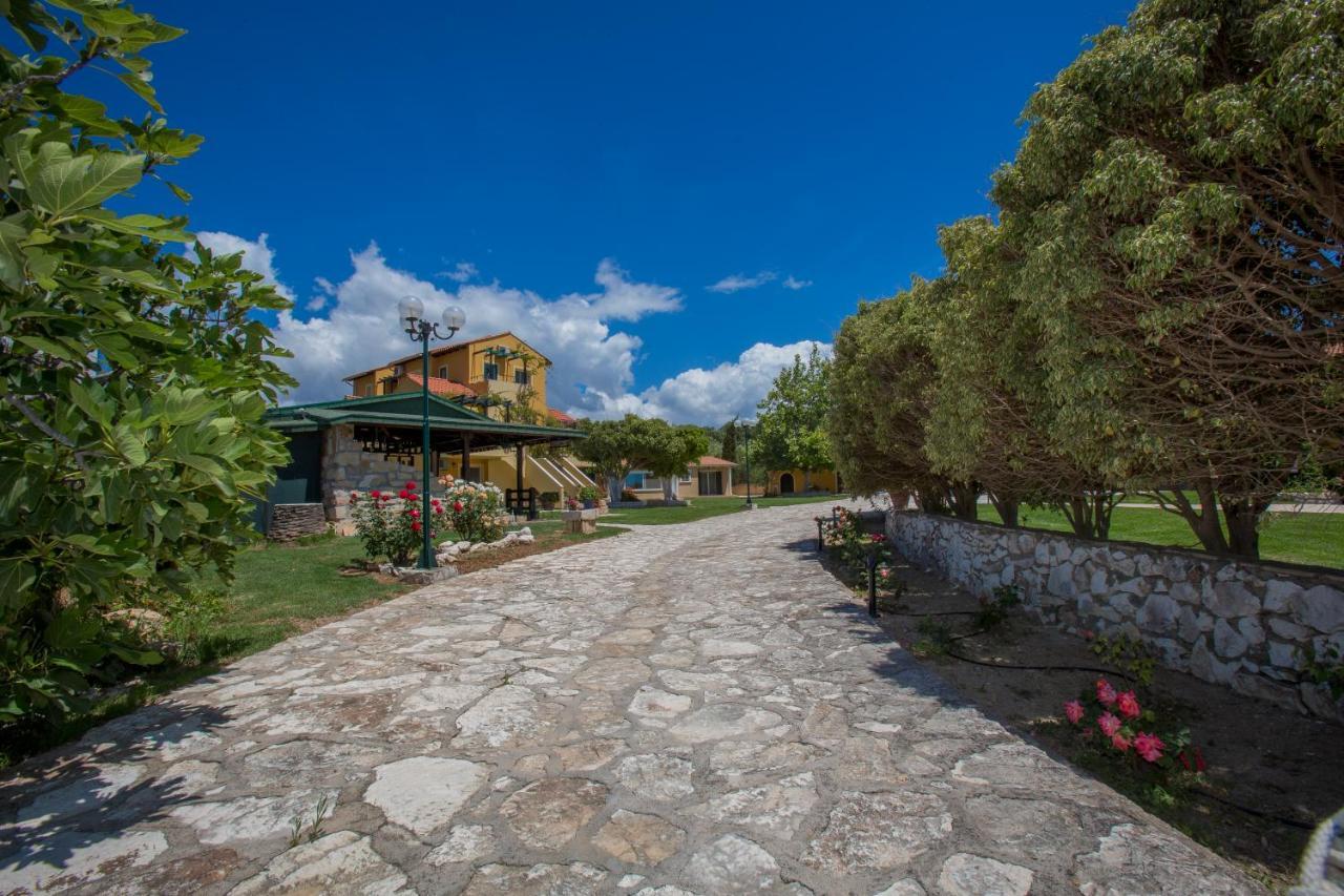 Sandy Beach Villas And Apartments Svoronata Luaran gambar