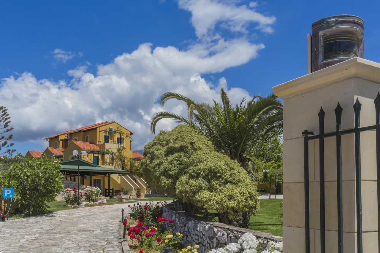 Sandy Beach Villas And Apartments Svoronata Luaran gambar