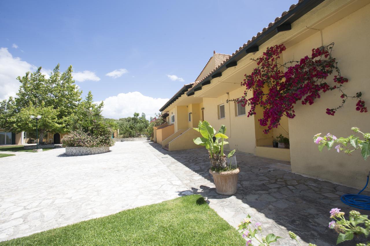 Sandy Beach Villas And Apartments Svoronata Luaran gambar
