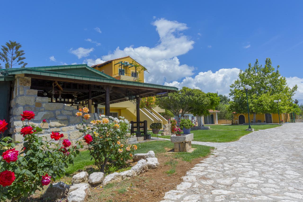 Sandy Beach Villas And Apartments Svoronata Luaran gambar